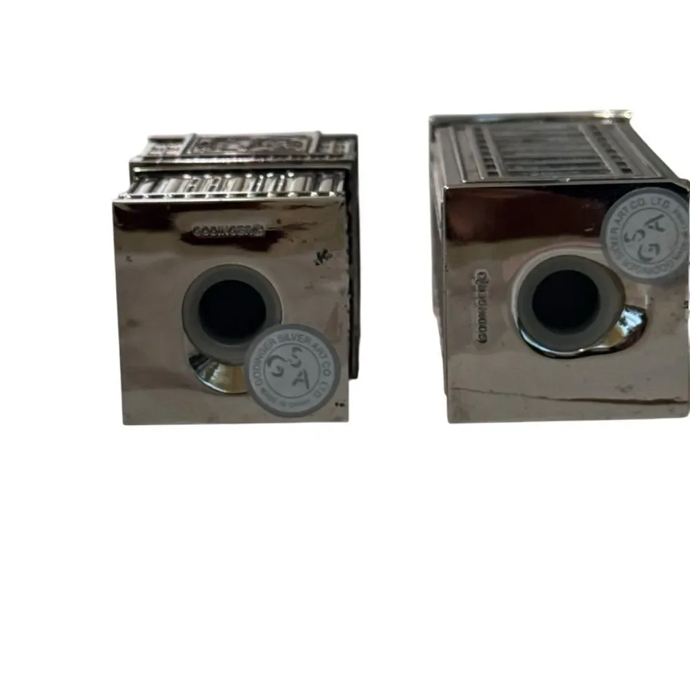 Godinger Vintage Big Ben Phone Box Booth Salt and Pepper Set Silver Tone London